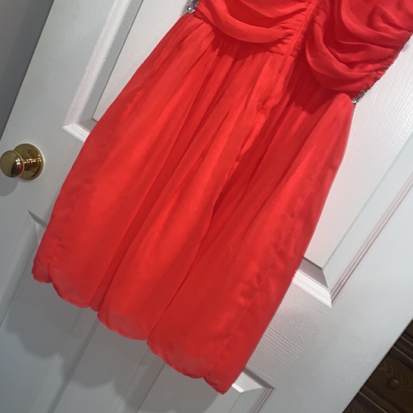 Short coral spaghetti strapped dress - Picture 4 of 4